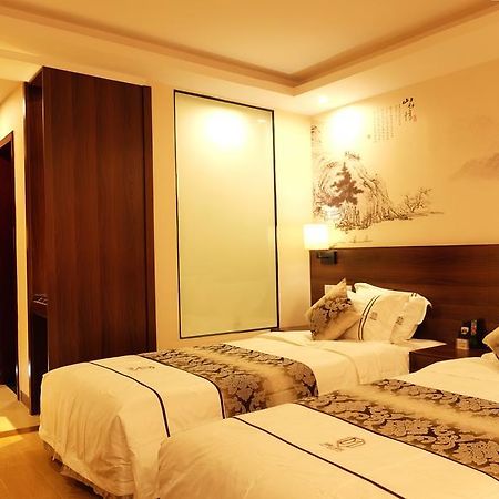Dmall Hotel Kigali Esterno foto