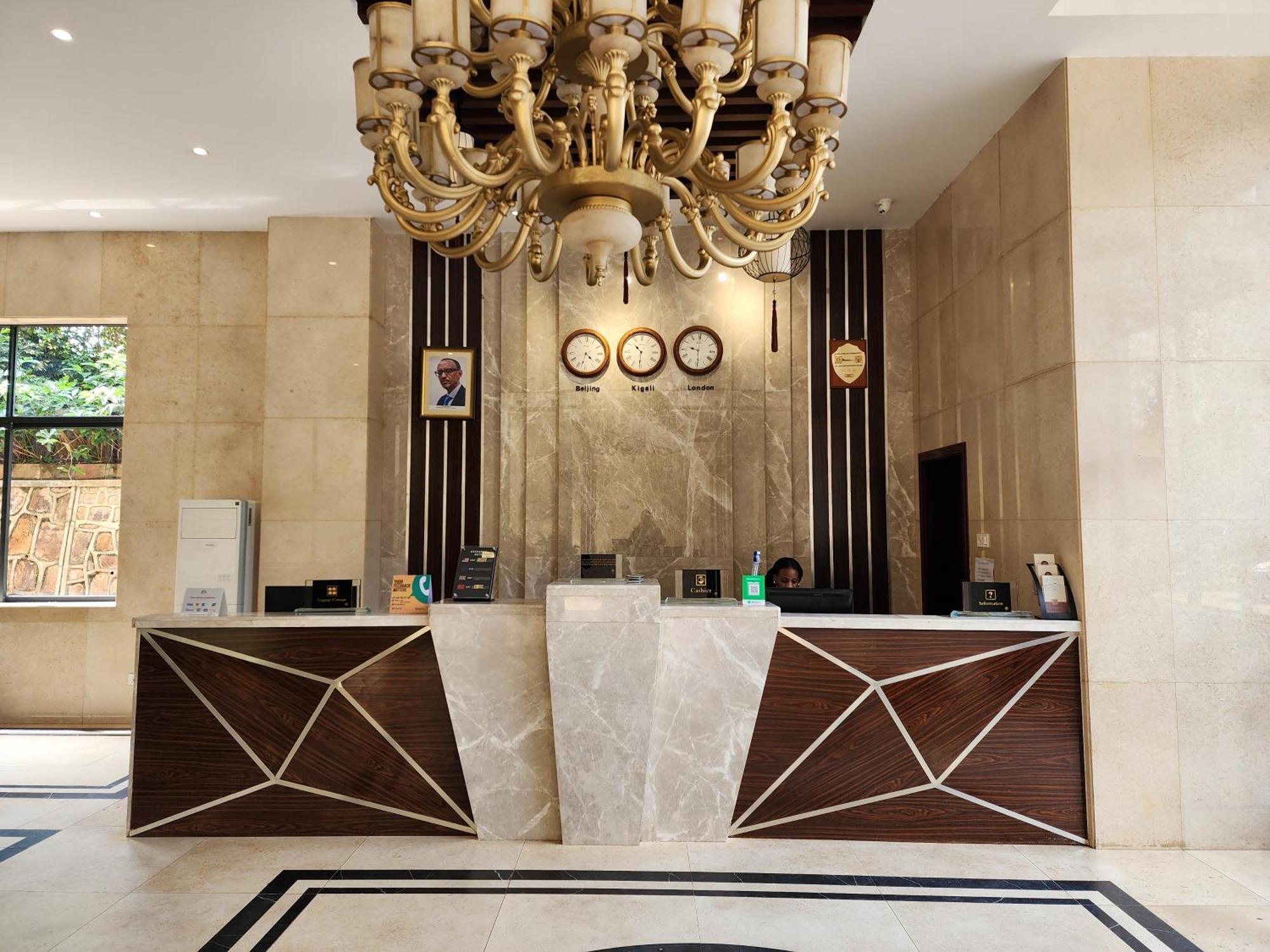 Dmall Hotel Kigali Esterno foto