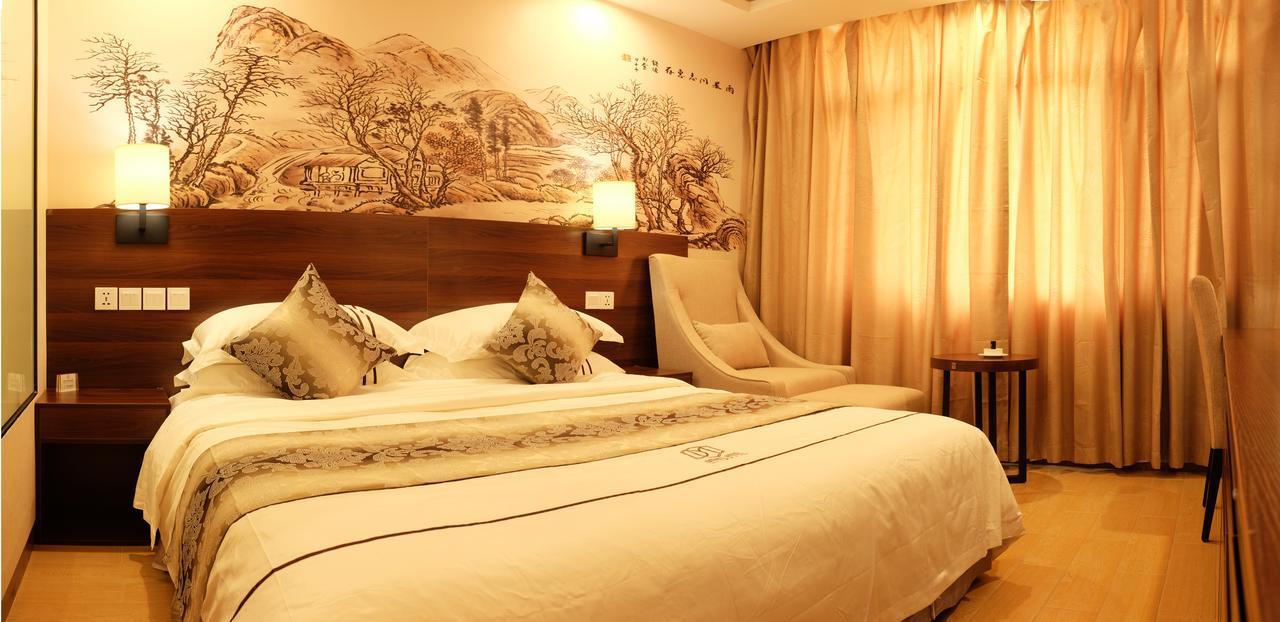 Dmall Hotel Kigali Esterno foto